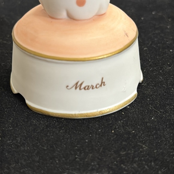 Vintage Lefton's Musical Treasures "Angel of the Month" figurine for March - Picture 4 of 8